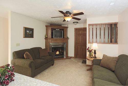 Posada Sojourner's Lodge & Log Cabin Suites