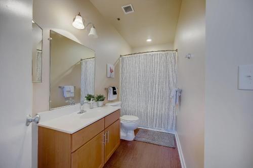 Apartamento Frontdesk I Sycamore Place Apts Downtown Cincinnati