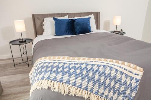Apartamento Frontdesk I The Blonde Apts Downtown Cincinnati