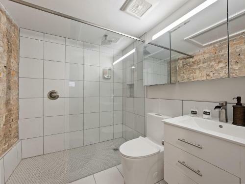 Apartamento Lovely 1br Condo Above A Bar 2