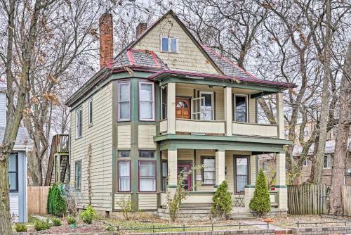 Apartamento Victorian Apt, 1 Half Mi To Baseball Stadium!