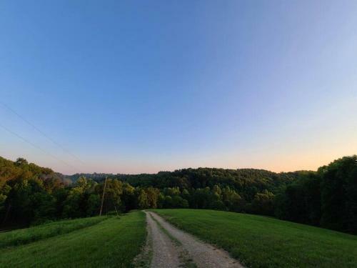 The Country Cottage In The Hocking Hills