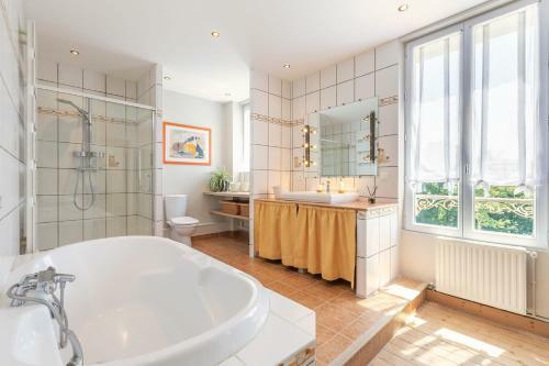 Les Ormes - Grande Maison Avec Jacuzzi