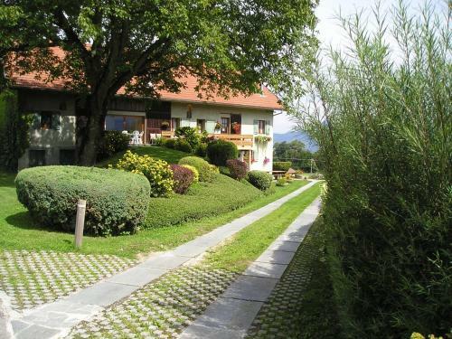Hostal Le Charmagit