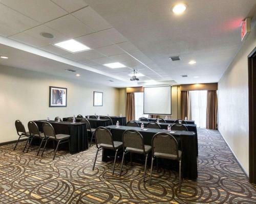 Hotel Comfort Suites Westbelt