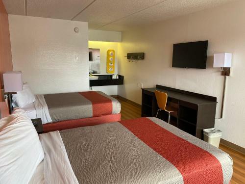 Motel 6 Memphis Downtown