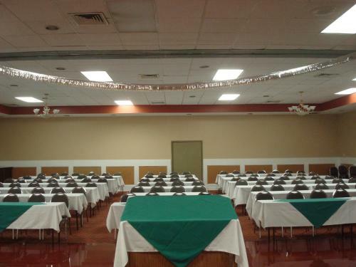 Hotel Limited Houston Sharpstown
