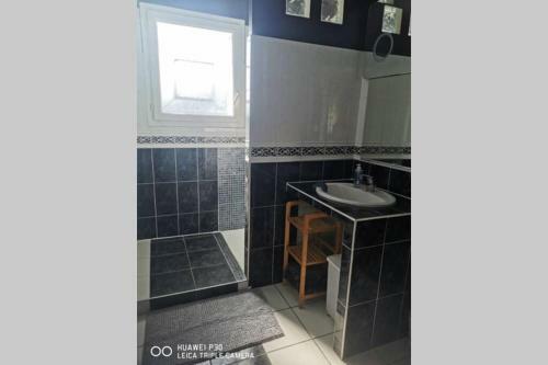 Grande Villa R�nov�e, Proche Des Plages