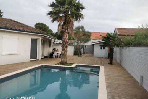 Grande Villa R�nov�e, Proche Des Plages
