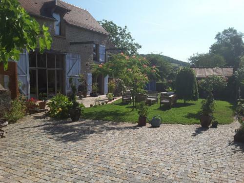 G�te Des Quatre Chemins
