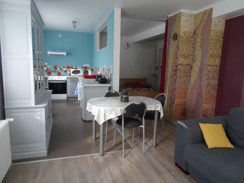 Apartamentos G�te Du H�ron