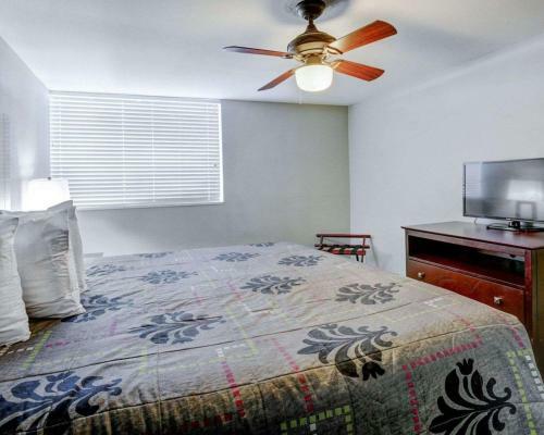 Hotel Rodeway Inn And Suites Austin
