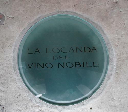 Hostal La Locanda Del Vino Nobile