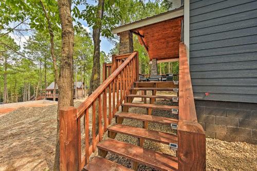 Apartamento Broken Bow Couples Retreat With Fire Pit And Bbq!