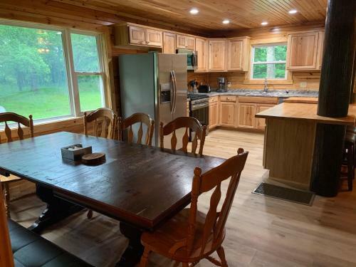 Arrow W Adventures - The Canyon Cabin