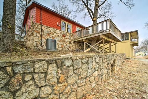 Lakefront Eucha Escape With Views And Boat Slip!