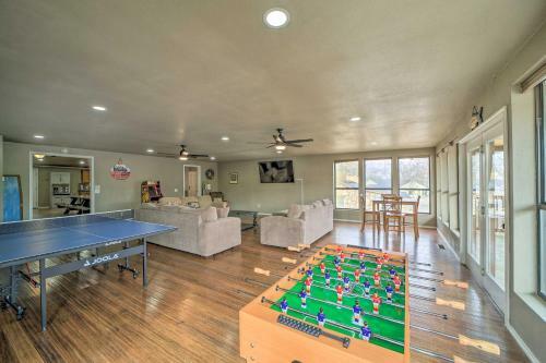 Family-friendly Eucha Getaway On Grand Lake!