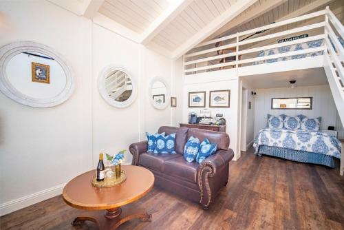 Posada Bandon Marina Inn
