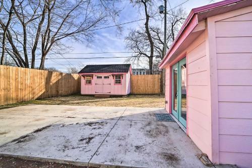 Unique, Themed Tulsa Home About 2 Mi To Downtown!