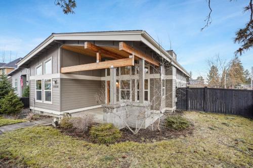 Dwell 30 Days Minimum Home