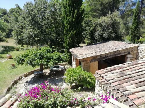 Bed & Breakfast Le Mas Des Escans