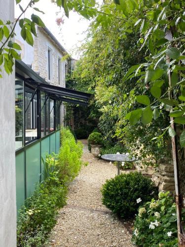 Autre Regard R�thais Charme Jardin Exceptionnel