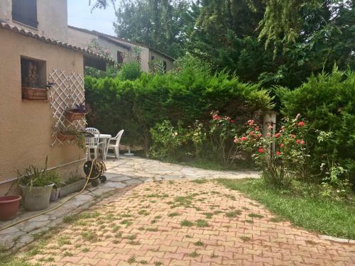 Le Cannet, Chambre � L'�tage D'une Maison Avec Piscine