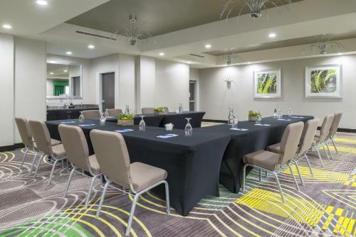 Hotel Holiday Inn Express And Suites Norman