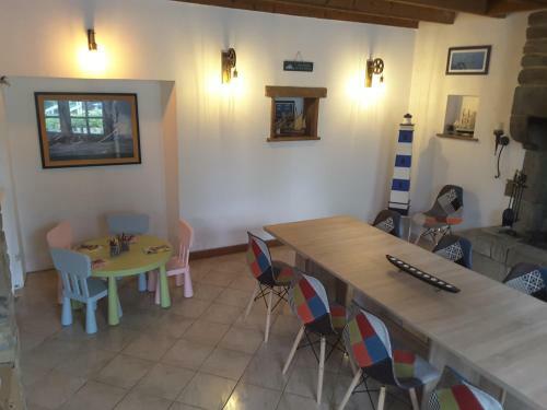 Le Ch�teau Du Bonheur, Piscine, Sauna Et Jacuzzi