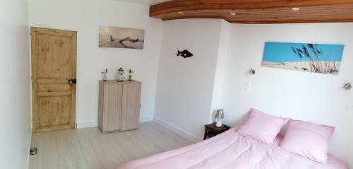 Le Ch�teau Du Bonheur, Piscine, Sauna Et Jacuzzi