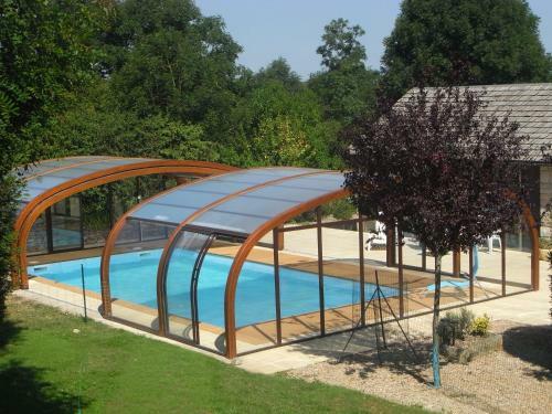 G�te Du Dolmen de L'hom