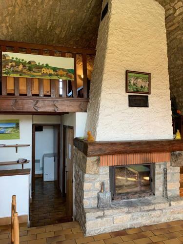 G�te Du Dolmen de L'hom