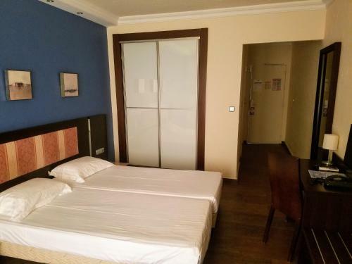 Hotel H�tel Cavali�re Surplage