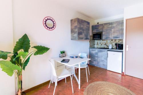 Apartamento Studio Cabine Lavandou - 4 Personnes -