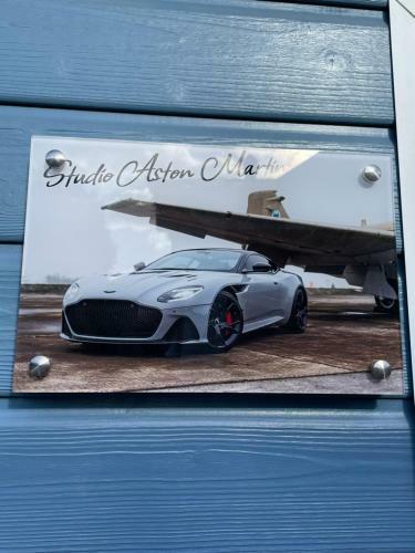 Apartamento Studio Aston Martin Entr�e Ind�pendante Et Parking Priv�