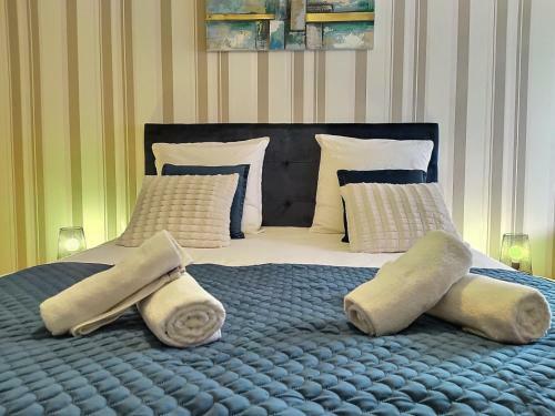 Bed & Breakfast Chambre D'h�tes Et de Charme Piscine Parking Wifi