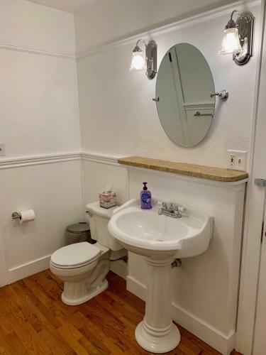 Hostal Riverpath Inn