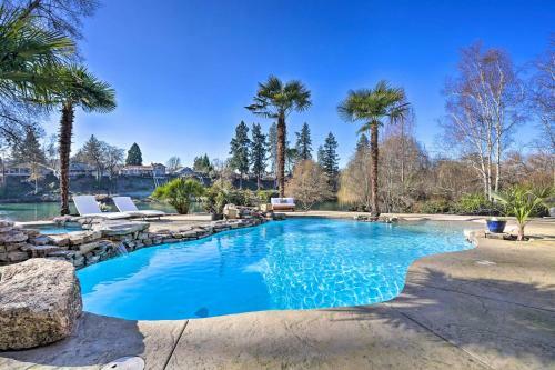 Luxe Grants Pass Getaway With Riverfront Views!