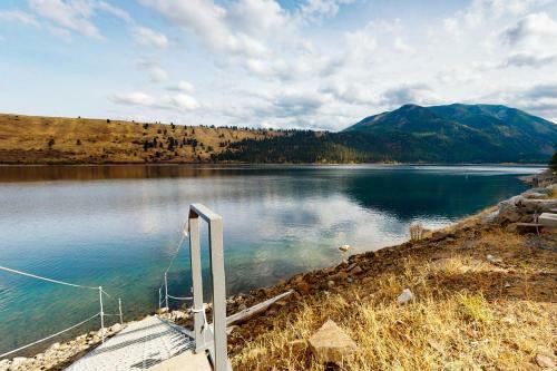 Lake House