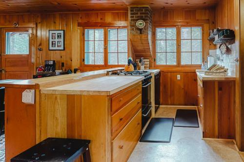 Knotty Pine Cabin