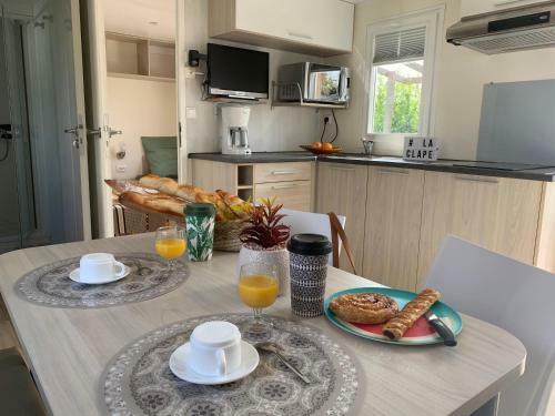 Camping La Clape Village