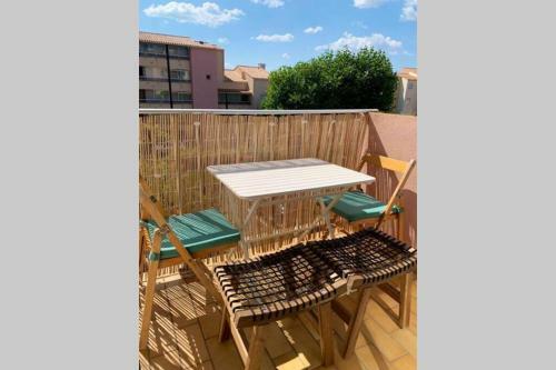 Apartamento Le Terre & Mer : Studio 150m Des Plages Et Du Port