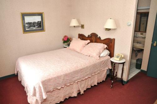 National Hotel