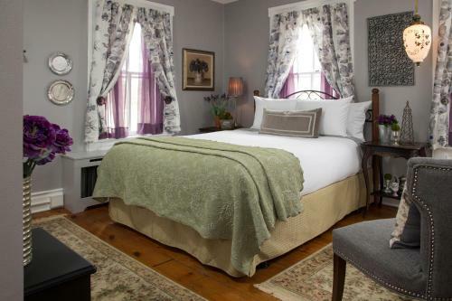 1825 Inn Bed And Breakfast