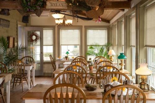 1825 Inn Bed And Breakfast