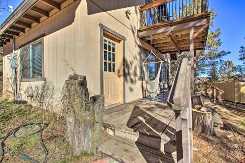 Fox Cottage - Quiet Escape With Private Deck!