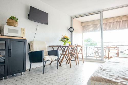 Apartamento Nice Apt With Balcony Near The Beach