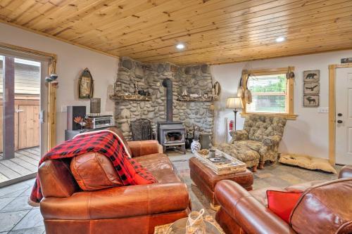 Rockaway Beach Hideaway Less Than Half Mile To The Coast!