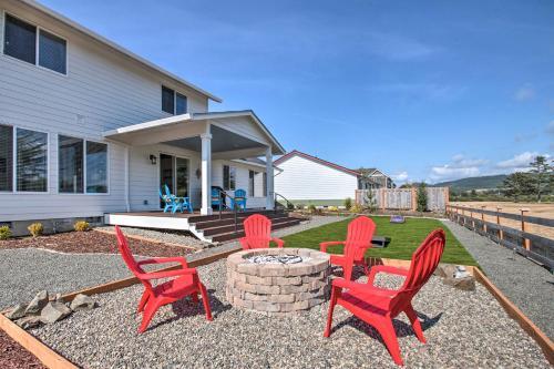Luxury Home On Golf Course Walk To The Beach!