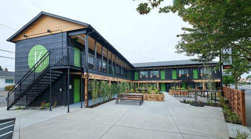 Kenton Hotel